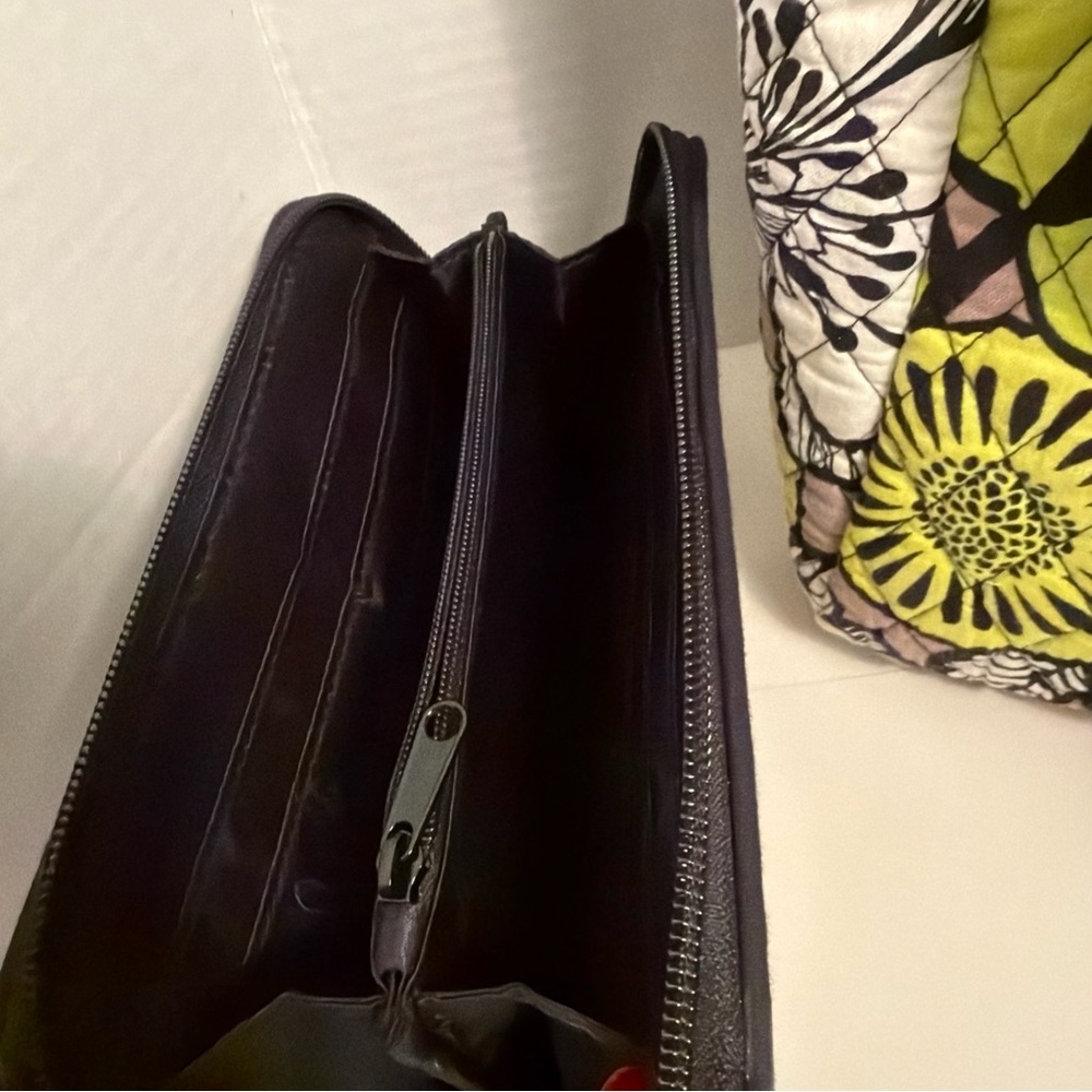 Vera Bradley Change it Up Backpack Tote:Wallet:Wristlet Retired Island Bloom - Picture 16 of 16